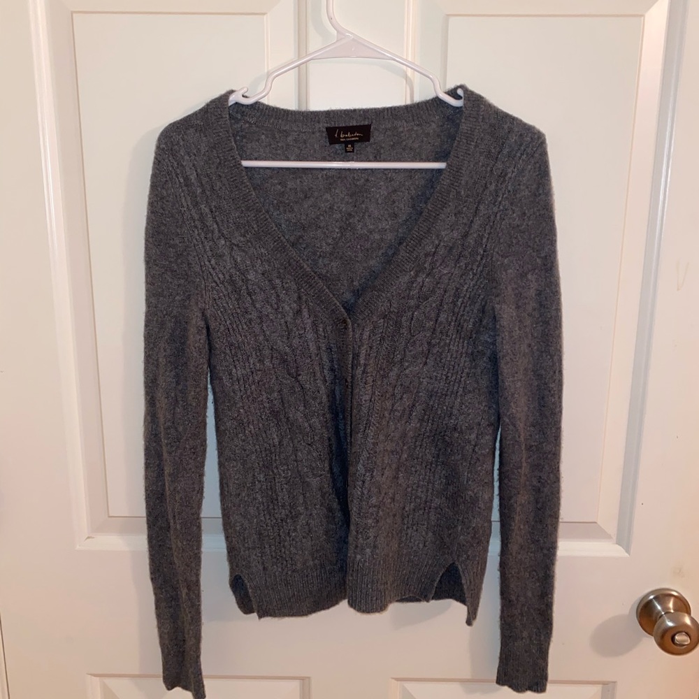 Aritzia babaton 100% cashmere cardigan